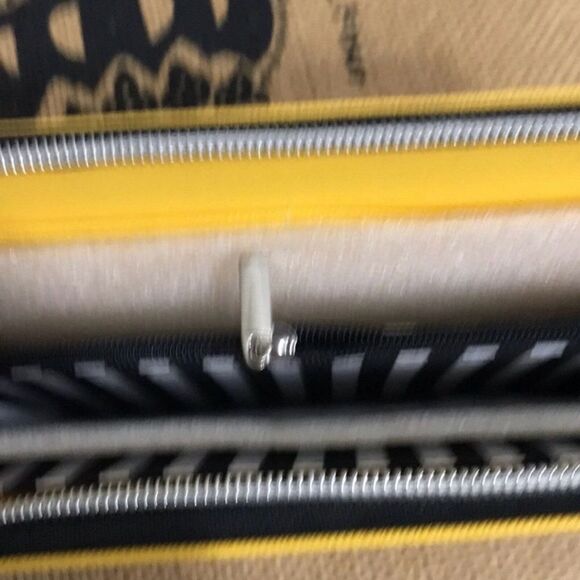 Marc Tetro French Bulldog Lined 8x4 Yellow Zippered Wallet - Picture 3 of 4